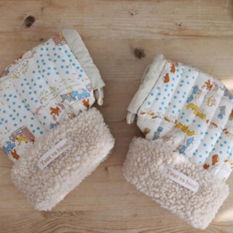Windproof Infant Stroller Hand Muffs Outdoor Sports Mittens Cartoon Printed Hands Warmer Scooter Accessory for Winter