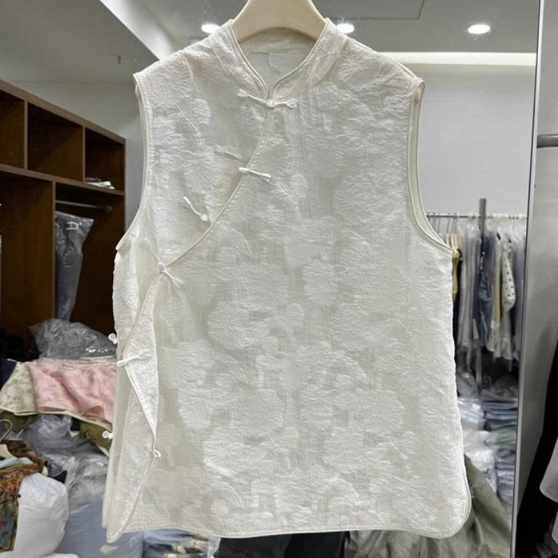 2025 Summer High-End Sleeveless Qipao Top with Embroidery and Frog Buttons