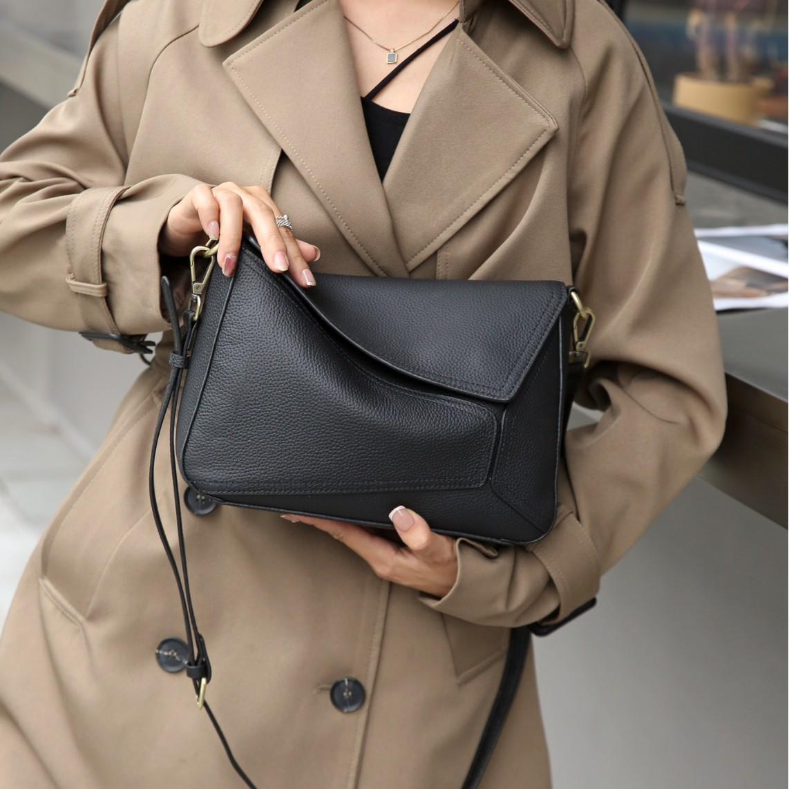 

2024 Women s Geometric Genuine Leather Shoulder and Underarm Pillow Bag