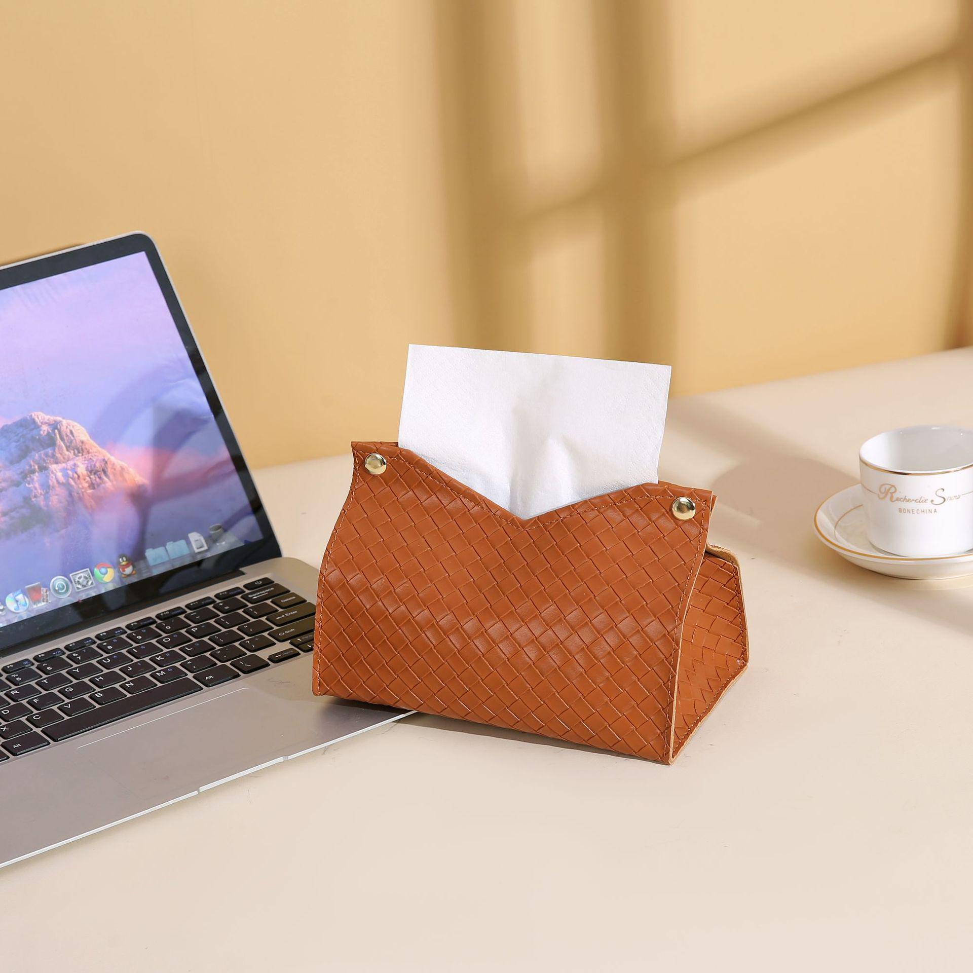 Elegant Woven Leather Tissue Box for Home or Bathroom Use 20x12x13cm 85g