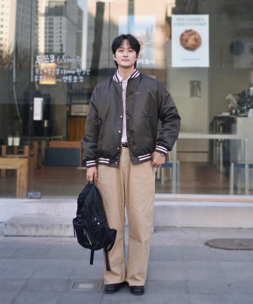 Jikeulib Beige Curved Cut-Line Wide Cotton Pants