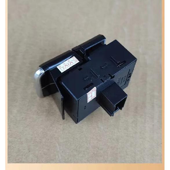 Electronic Handbrake Button For Geely Atlas Boyue Emgrand X7 Sport 2016-2018 P File Button EPB Auto Parking Brake Switch