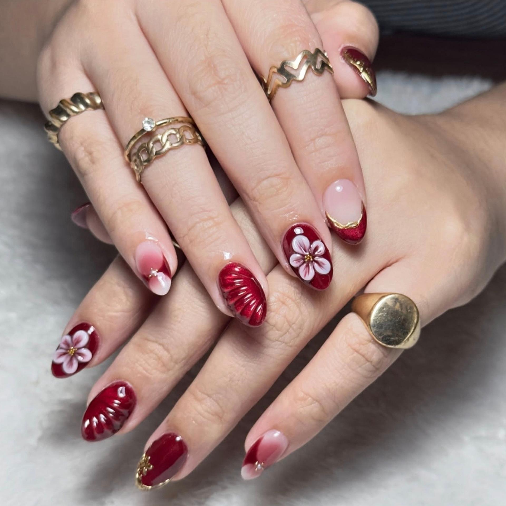 

30 pieces of daily best-selling gilt red French wearing armor 3D three-dimensional flower hand-drilled nail art