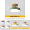 Minimalistische nordische LED-Deckenleuchte mit Holzkörper für die Beleuchtung von Hausfluren