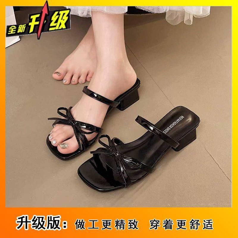 

Versatile niche high-end sense fashion thin belt sandals women 2025 French bow thick heel cool slippers women s outer wear 42