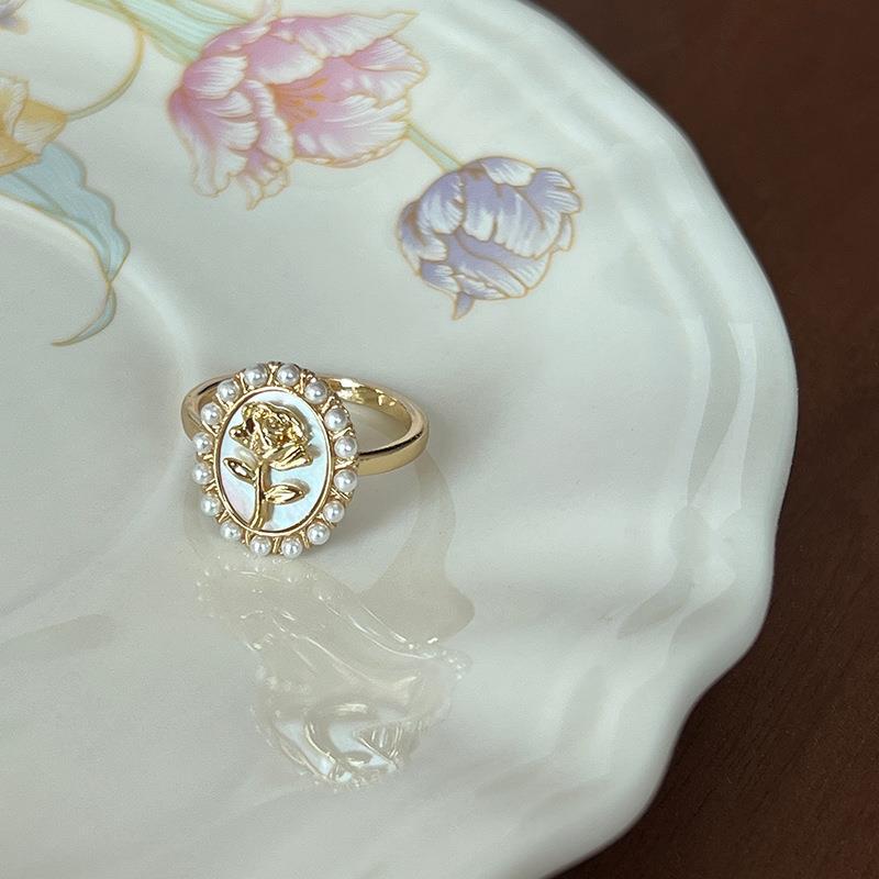 Elegant Adjustable Pearl Ring For Women Unique Design Highend Fashion Statement Jewelry