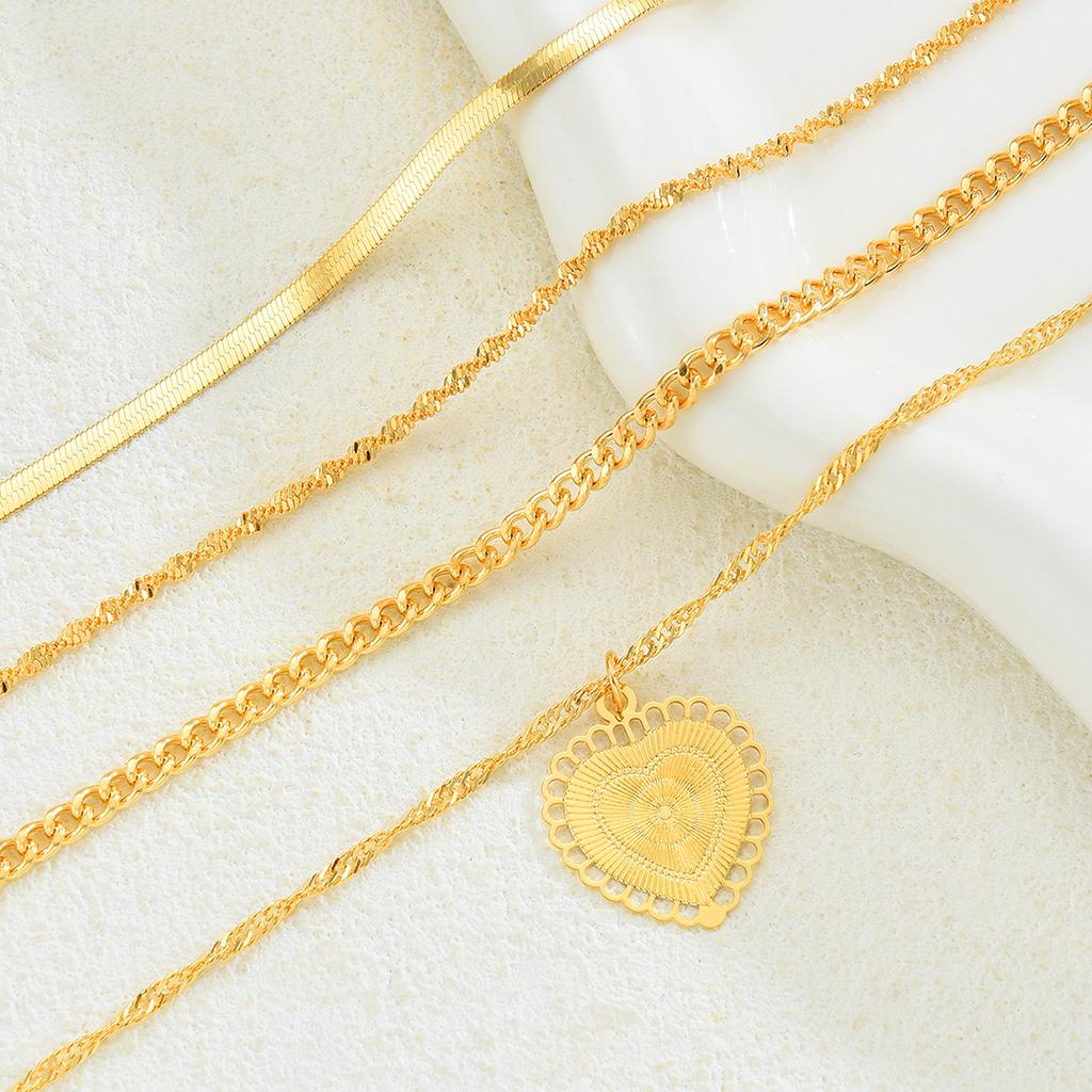 4pcs/Set Elegant Vintage Heart Pendant Necklaces For Women Fashion Minimalist Gold Color Necklace Daily Wear Party Jewelry Gifts