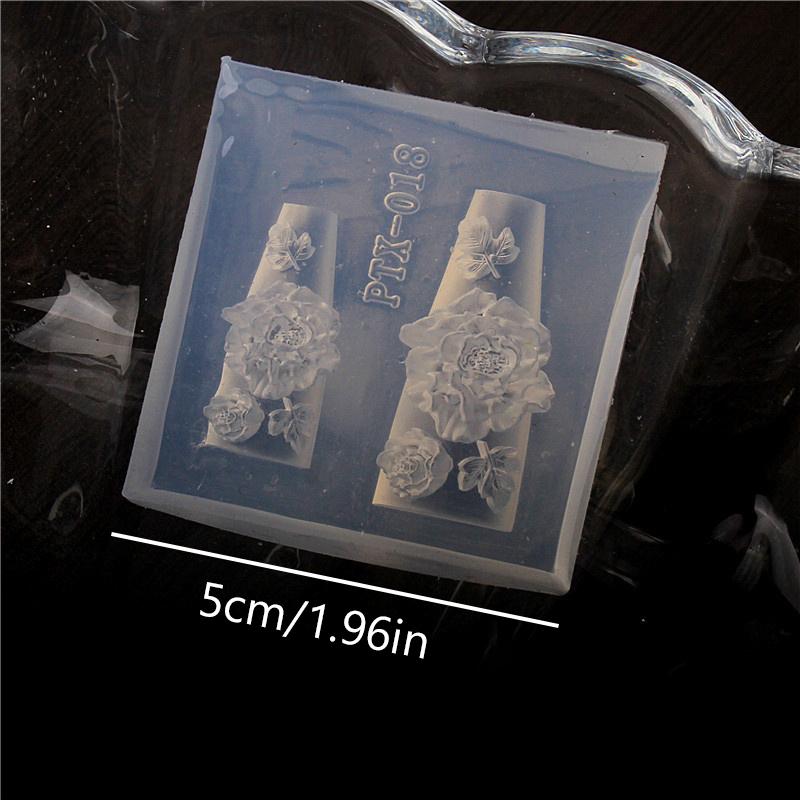 Nail Art Miękki Silikonowy Forma z Reliefem Kwiatowym 3D Rzeźbienie Zakrzywione Szablony Narzędzia Materiały Artystyczne Ozdoby do Nail Art Akcesoria Do Salonu