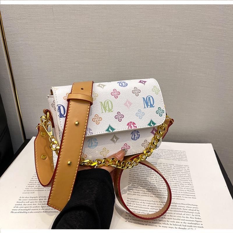 Petit sac d'été pour femmes polyvalent nouvelle mode sac messager à large bande décontracté chaîne petit sac carré