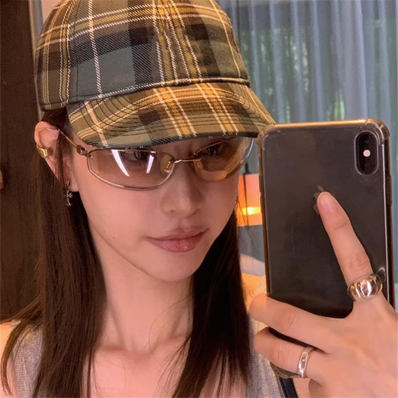 Retro Y2K Cat Eye Sunglasses - Silver Metallic, High-End European & American Style