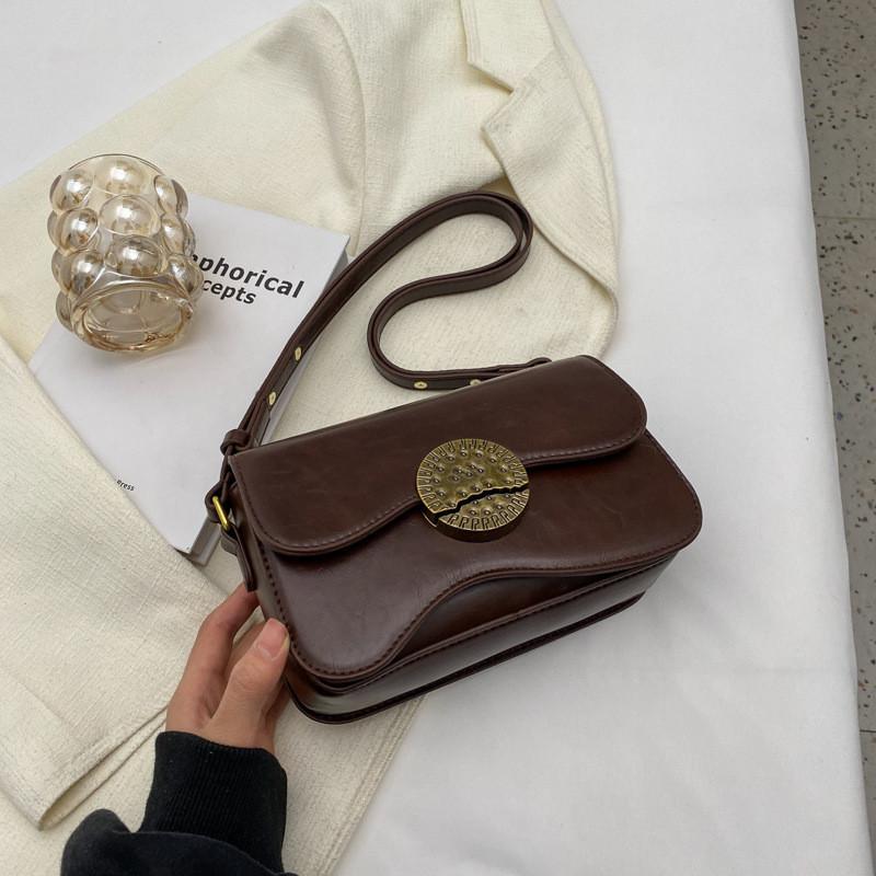 Small Retro Fashion Shoulder Bag Urban Minimalist Style Pu Material Crossbody Bag