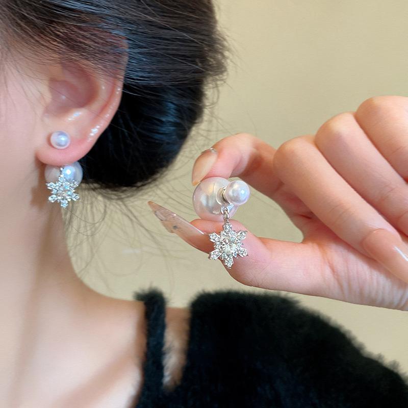 Korean sweet temperament zircon snowflake pearl earrings earrings fashionable exquisite earrings women