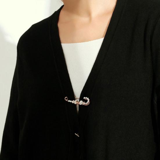 Brooch Pin 3D Flower Decor Scarf Pin with Rhinestone Inlay Thick Stable Lock Anti-exposure Suits Coats Sweaters Pin