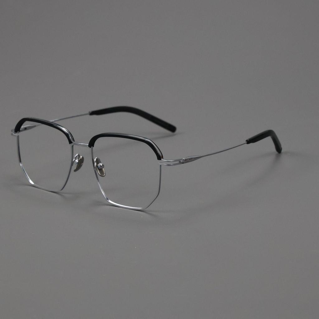 Danyang Two-Tone IP Plated Browline Glasses: Men's Pure Titanium High-Power Myopia Eyeglasses with Thick Rim and Acetate Frame.