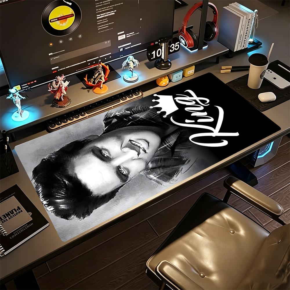 Elvis Presley Gaming Mouse Pad Gaming Laptop Mouse Pad Office Mouse Mats Non-Slip Rubber Base Office and Gaming Desk Decoration