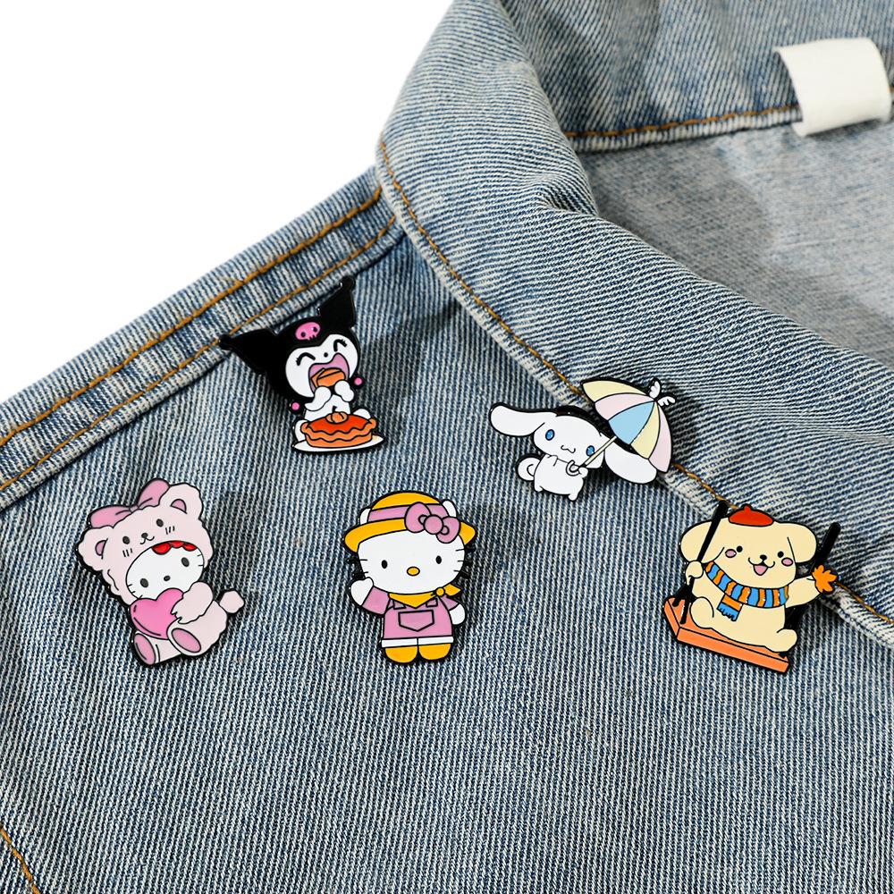 Japanese cartoon cute pudding dog Kulomi big-eared dog metal badge Sanrio kt cat alloy brooch
