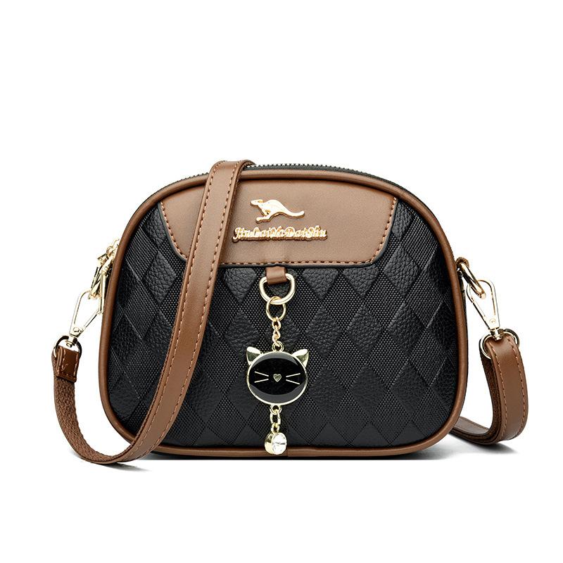 Women s bag 2025 autumn and winter new middle-aged women s bag Korean version shoulder messenger bag fashionable middle-aged mother small square bag
