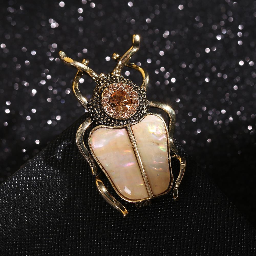 Creative Fashion Shell Design Beetle Badges Buckle For Women Men Classic Insect Series Suit Office Unisex Clothing Pins