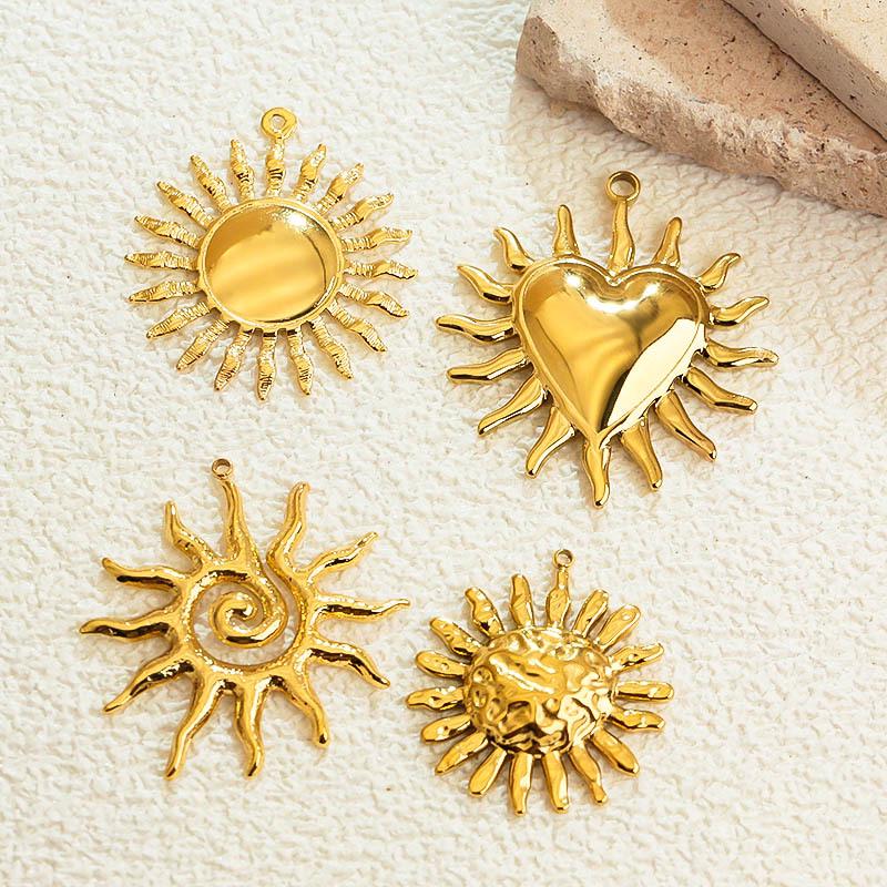 18K Gold Plated Sun Heart Pendant Necklace & Bracelet in Stainless Steel