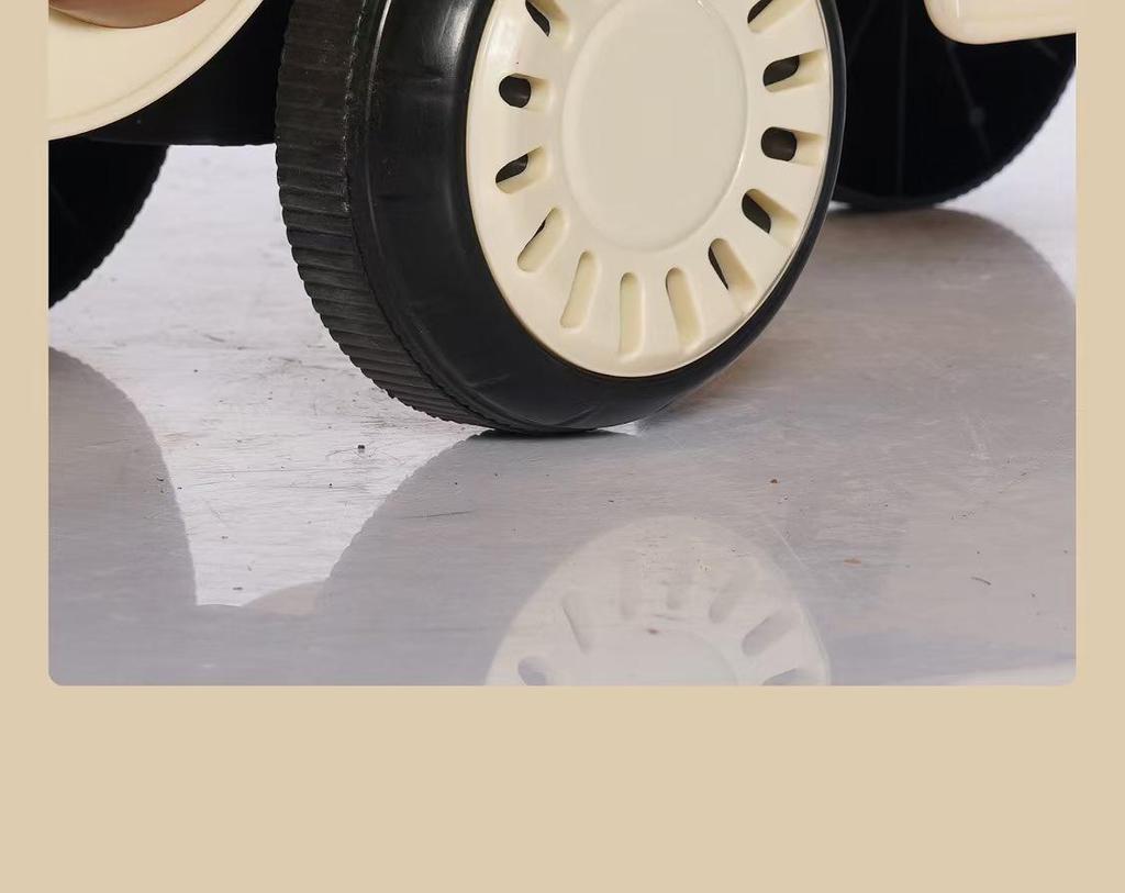 Retro Four-Wheeled Ride-On Twist Scooter for Kids