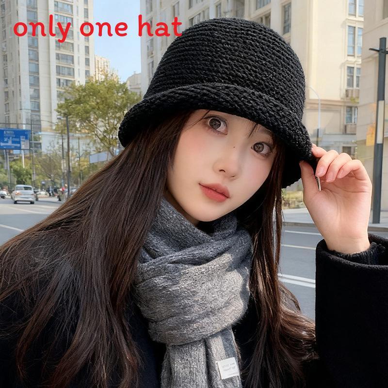 Casual Style Acrylic Knit Beanie For Winter With No Brim And Face Slimming Effect чёрный