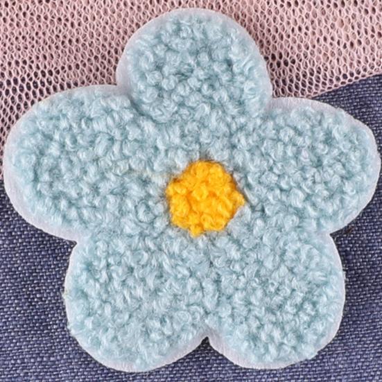 Embroidery Patch Plush Design Bright Color Decorative DIY Colored Floral Cloth Patch Cheongsam Badge for Gift