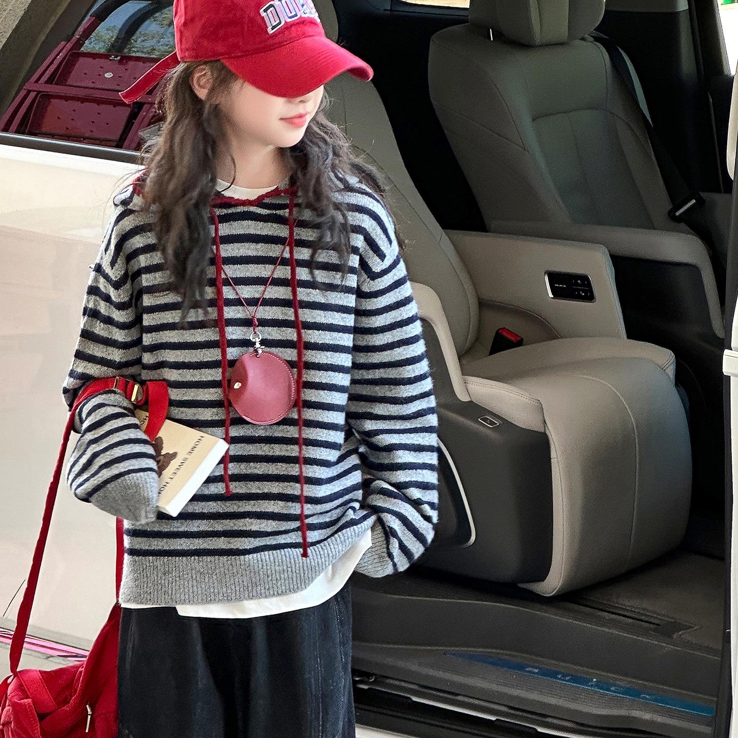 

Girls Striped Hooded Knitwear Cardigan for Spring and Autumn 2025 130 cm