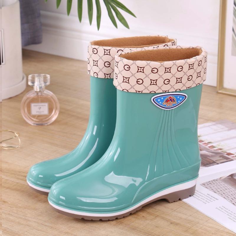 Industrial and Mining Treasure Rain Shoes Women's Non-slip Short Rubber Shoes Overshoes Work Thickened Water Shoes Women Wear Waterproof Rain Boots