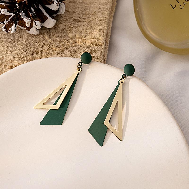 Silver needle Korean version geometric femininity simple earrings, atmospheric color fashion triangle earrings, fresh long ears