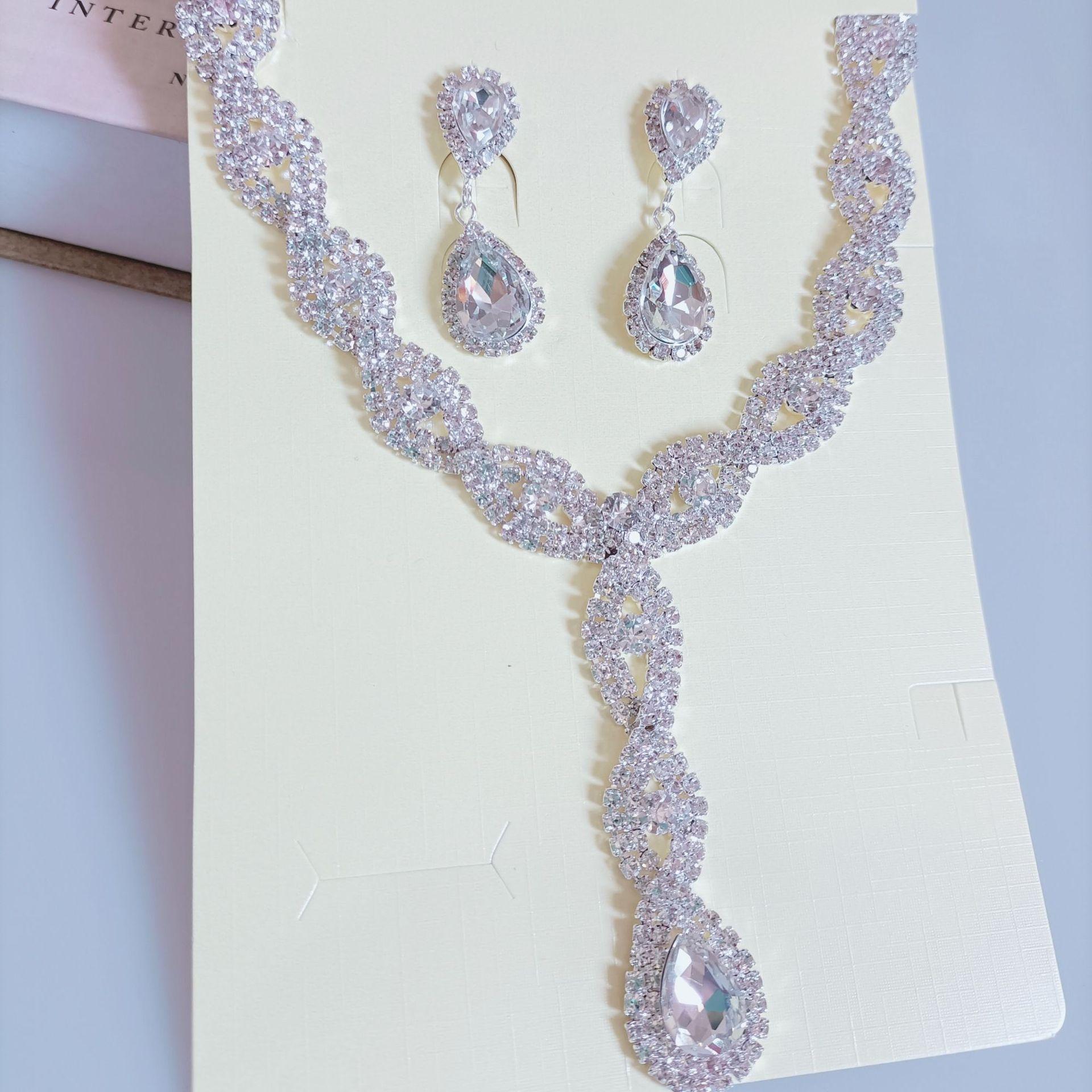 

Длинные серьги Twist, комплект из двух частей, подвеска из легкого и роскошного темперированного кристалла