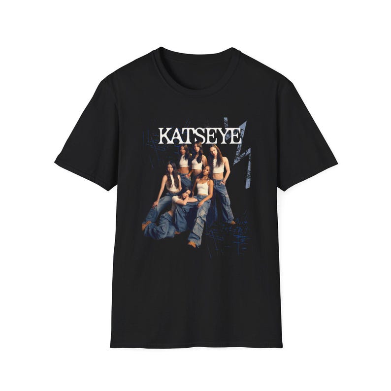 KATSEYE Kpop Group Members Graphic Print T-shirt XL