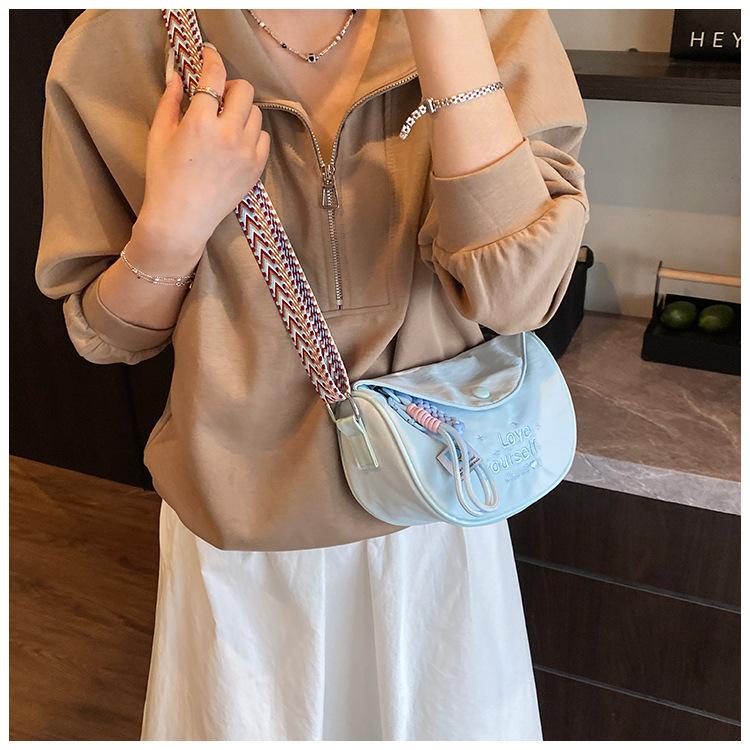 Sommer Damen Kissen Tasche Umhängetasche Neue Mode Vielseitig Hoher Sinn Nische Schulter Damen Tasche