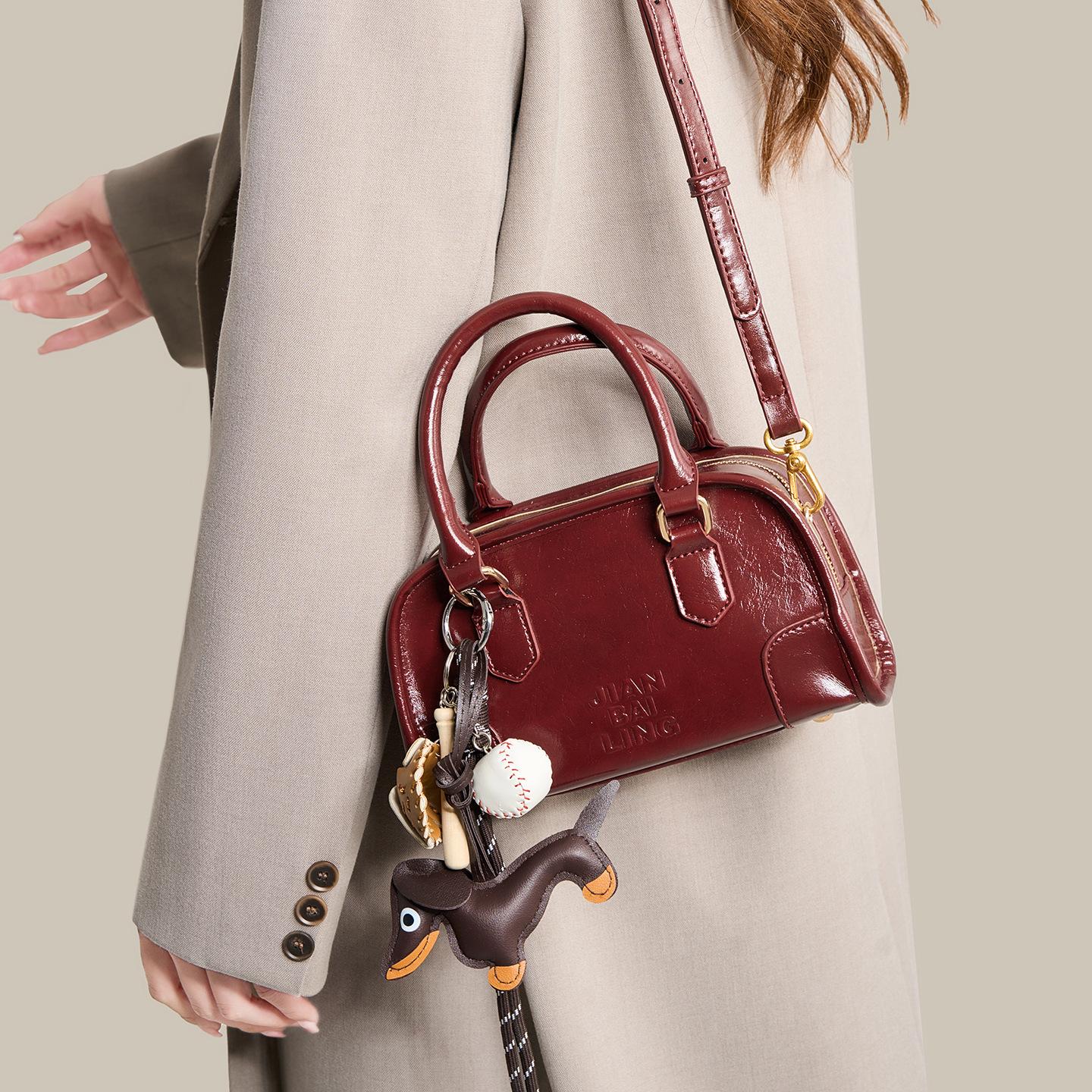 Premium Texture Retro Small Bag Women S Bag New Popular Messenger Bag Women S Portable Small Square Bag