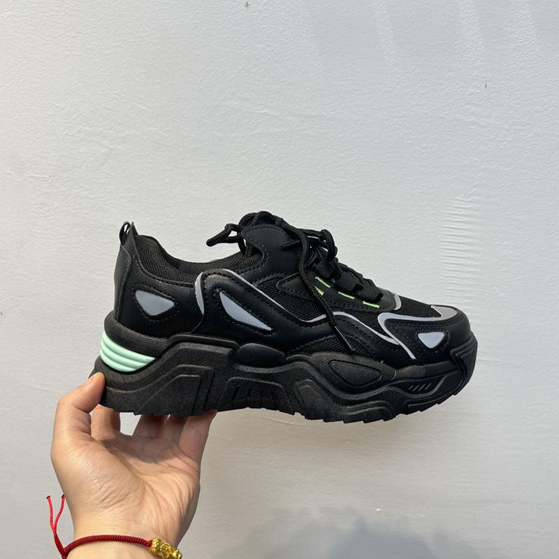 

Spring new non-slip soft-soled shoes female students platform-soled versatile sports shoes breathable break 41 чёрный