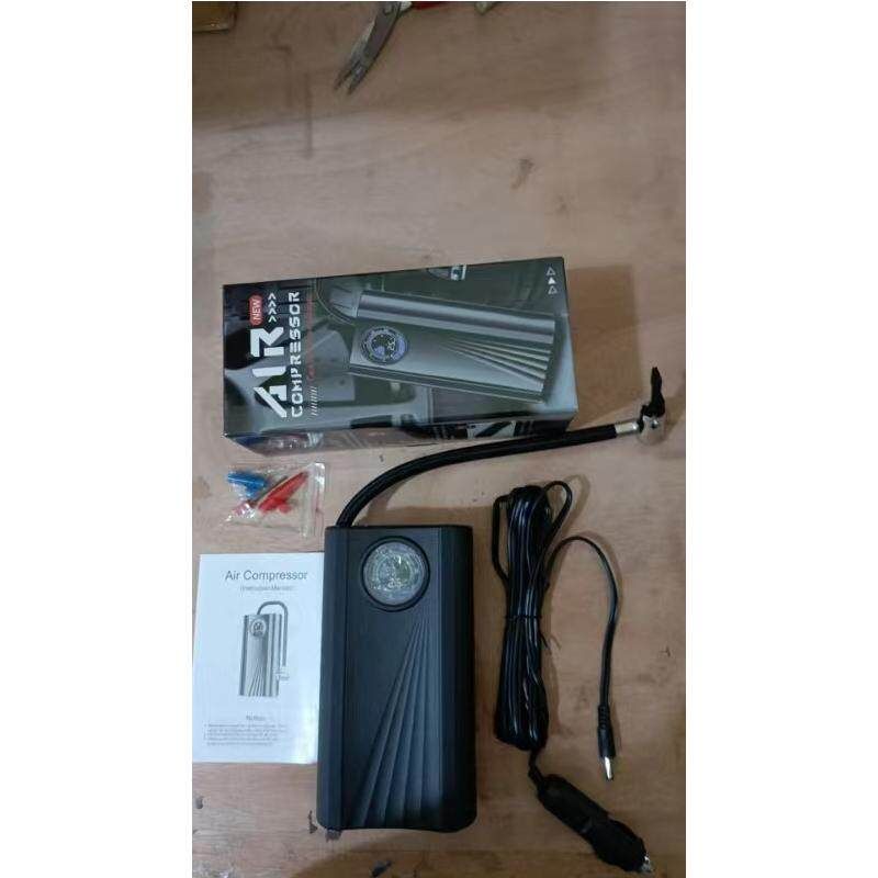 

Handheld Vehicle Air Pump Car Electric Car 12V Battery Car General Form Air Pump Cigarette Lighter [Color Box Car Model] - Black