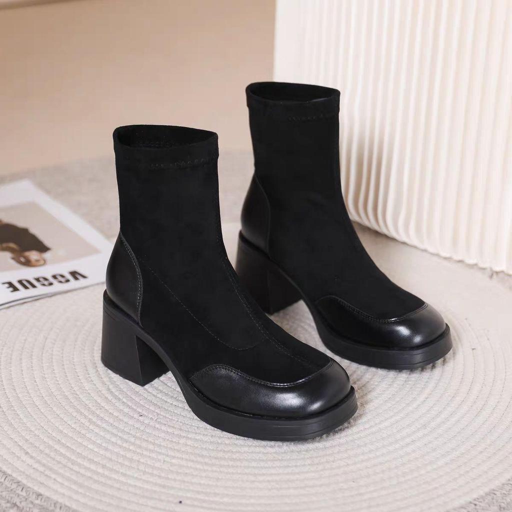 2025 Retro Chunky Heel Sockenstiefel: Damen Stiefeletten im britischen Stil mit hohen Absätzen und dicken Sohlen für Influencer