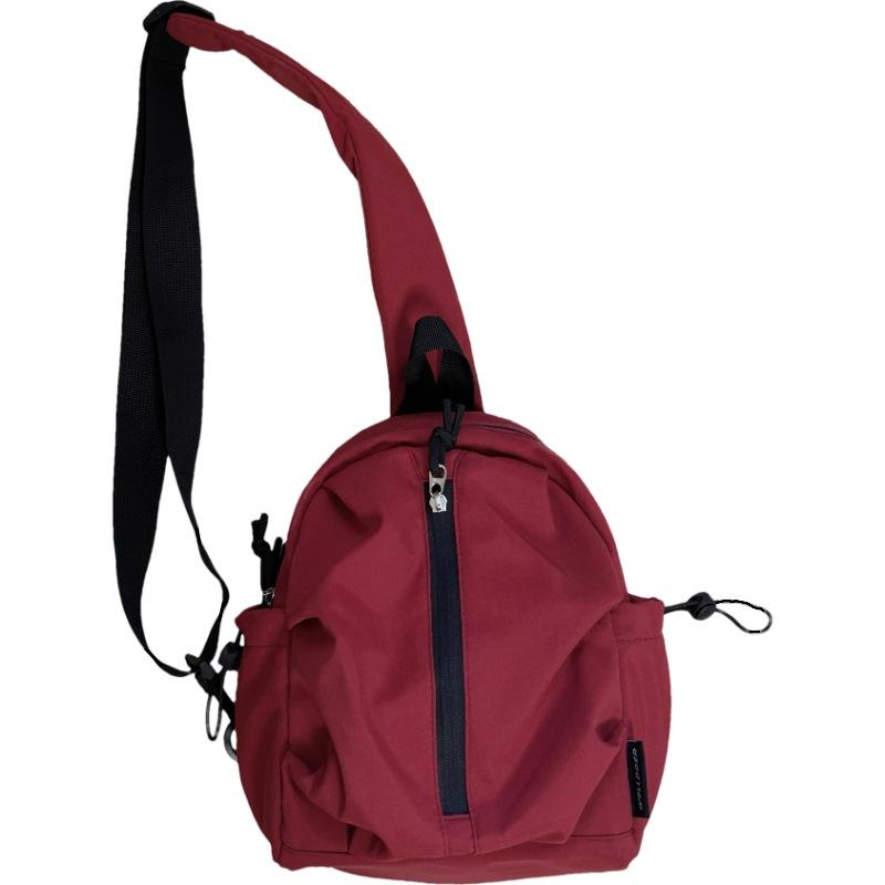 Breast Bag 2025 New Design Sense Niche Lightweight Messenger Bag Fashionable Simple Sports Style Small Backpack
