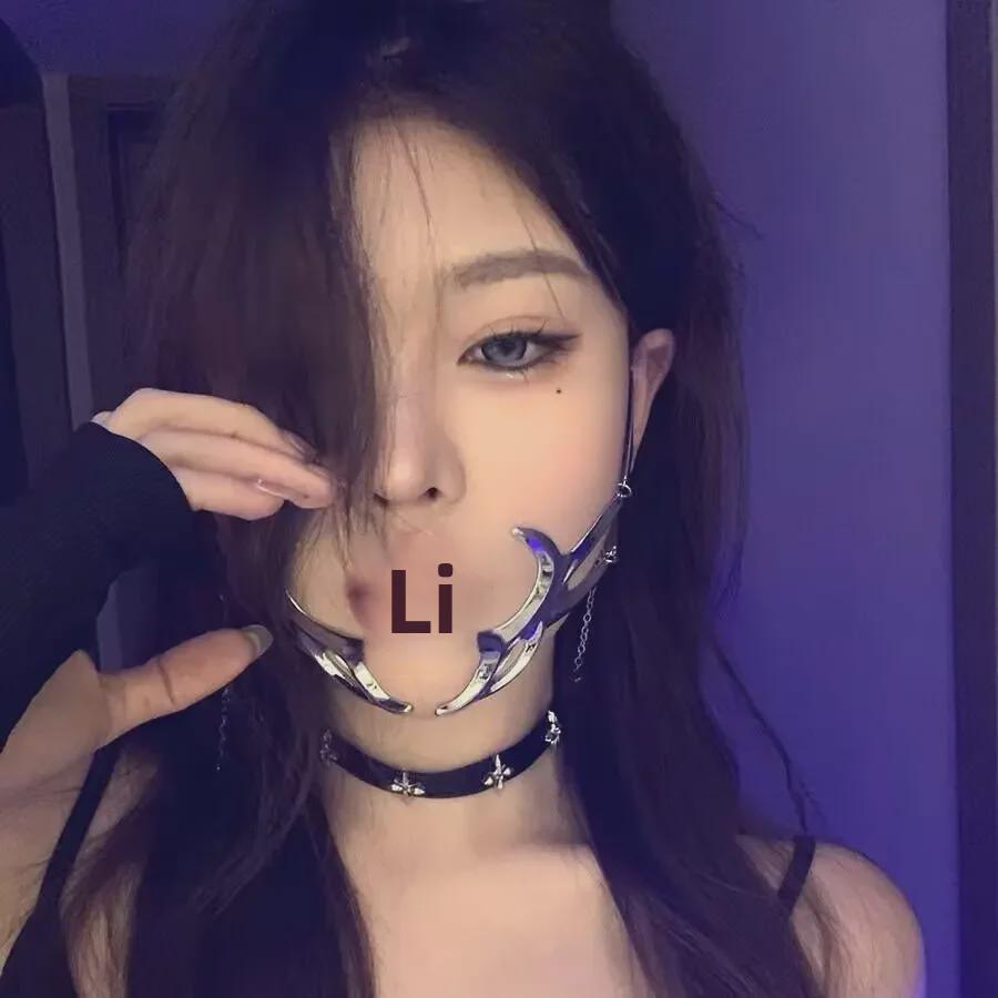 Mască metalică cu jumătate de față Cyberpunk cu lanțuri pentru Halloween