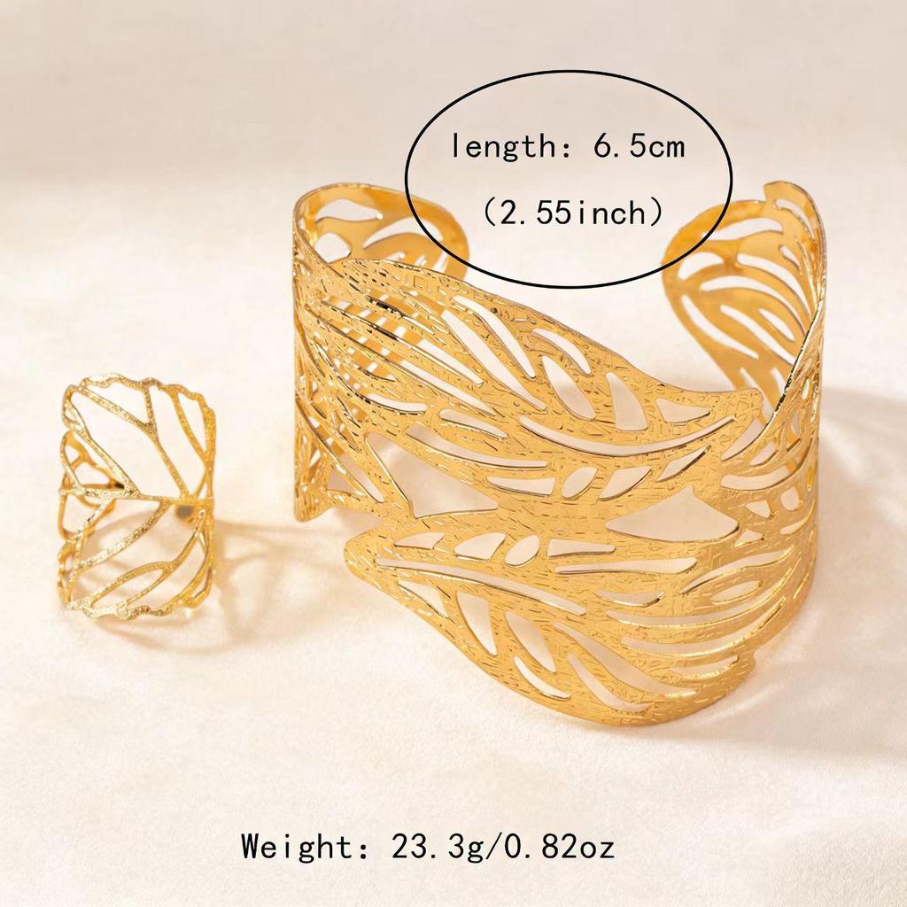 Vintage Leaf-Inspired Hollow Line Bracelet & Ring Set – Elegant European & American Fashion Jewelry