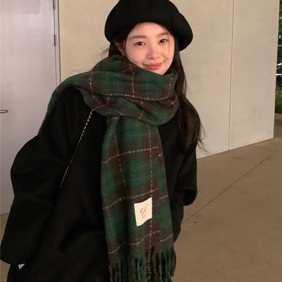 Retro Green Plaid Scarf for Women Winter Korean Version White and Versatile Tassel Scarf for Students Thickened and Lengthened Warm Shawl