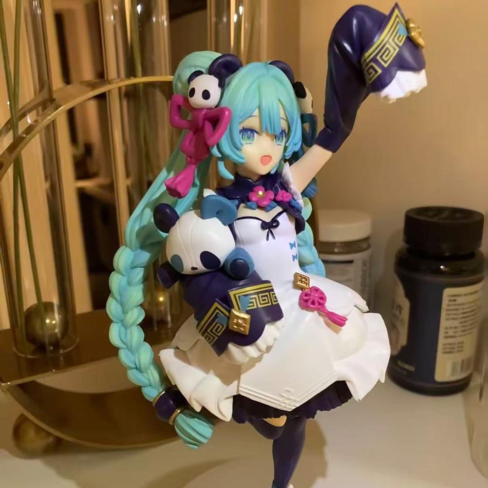 Anime18CM Hatsune Miku Figure with National Style Fashion Panda Design ModernChina PVC Action Model Toy for Collection And Gift