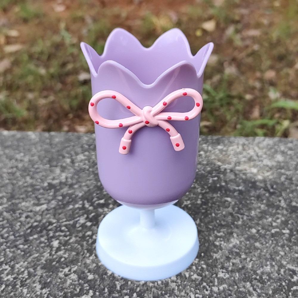 Multi-functional Plastic Pen Holder Tulips Shape Desktop Organizer Storage Bucket Makeup Brush Holder Gift