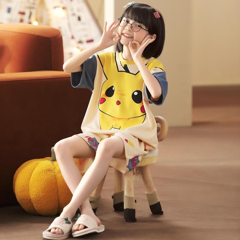 2025 MINISO Modisches und niedliches Cartoon-Anime-Print Jungen- und Mädchen-Kurzarm-Pyjama-Set für den Sommer Kinder-T-Shirt+Shorts 2-teiliges Set