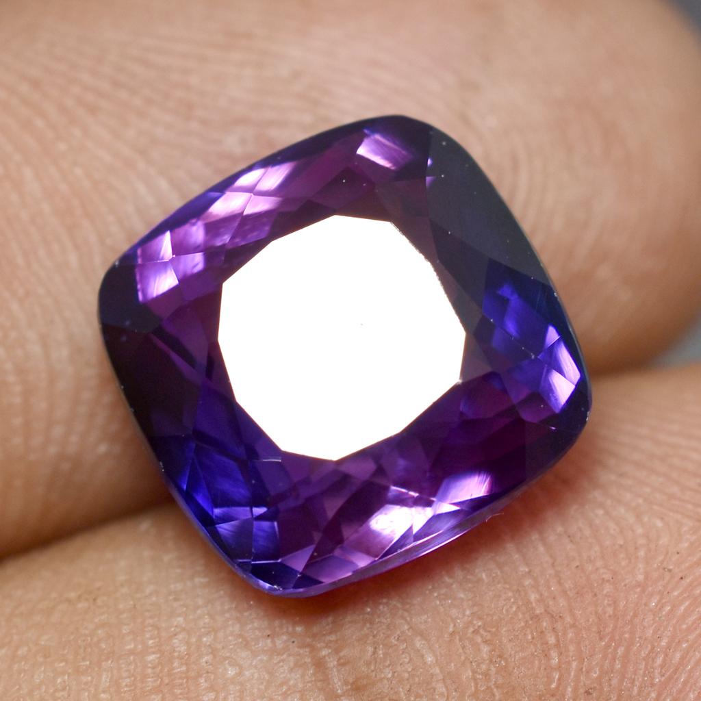 Natural Purple Tanzanite Loose Gemstone 7.65 ct Cushion Cut for Jewelry Making and Gem Collections