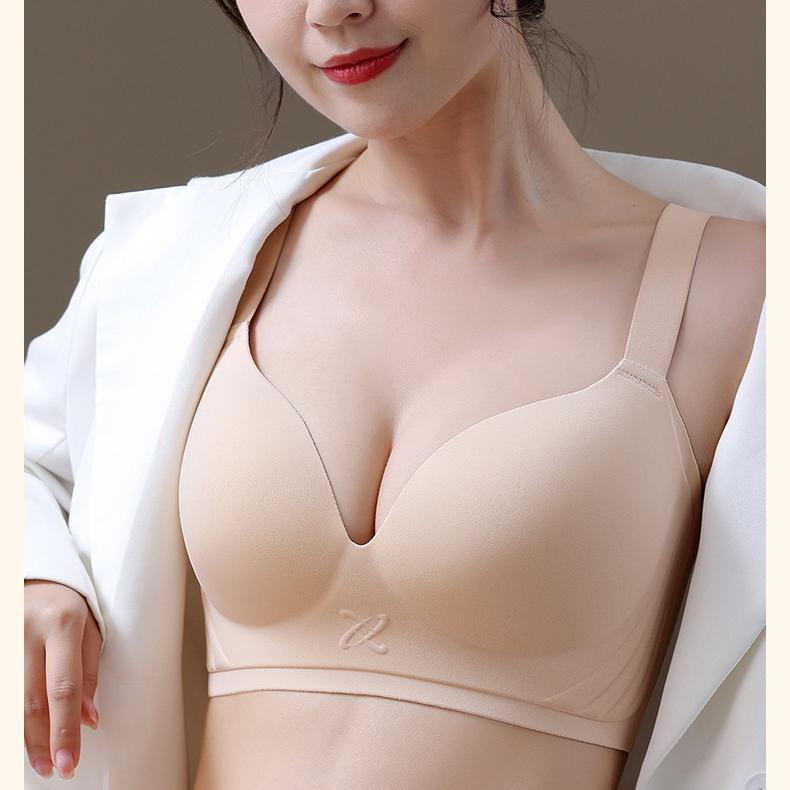 Large Size Smooth Surface Bra for Women Seamless Bra Double Breasted Slim Gathered and Adjusted Bra