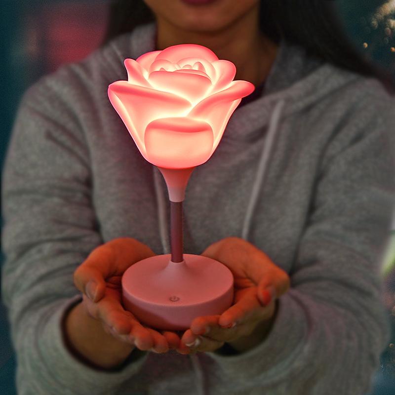 1 Stück Romantische Atmosphäre Rosen-Nachtlicht USB-Aufladung Touch Drei-stufige Dimmfunktion LED-Blumen-Nachtlicht Geschenk für Verliebte