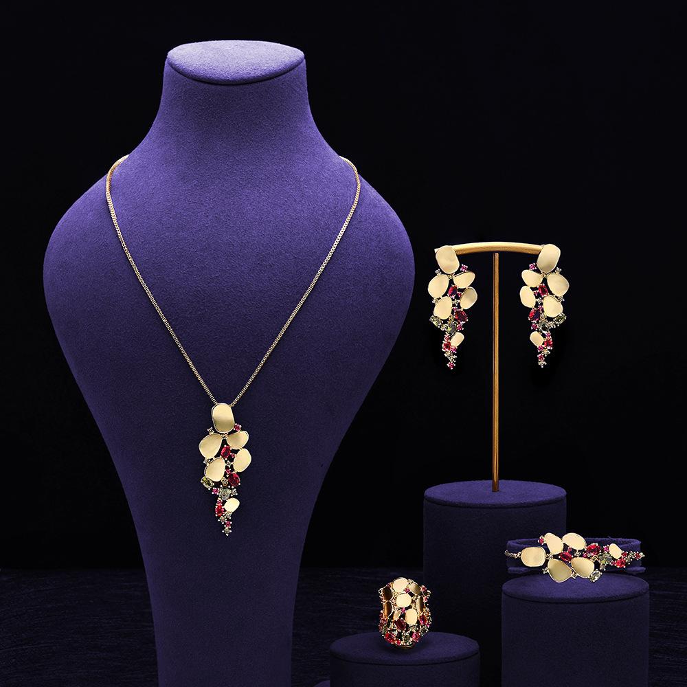 

Luxury Jewelry Set 18k Real Gold with Colored Gemstone Dress Set Chain
