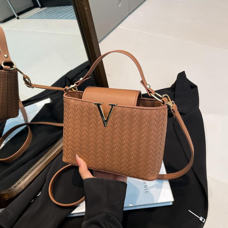 Fashion Texture Summer Large Capacity New Light Luxury Texture Casual Shoulder Crossbody Portable Small Square Bag