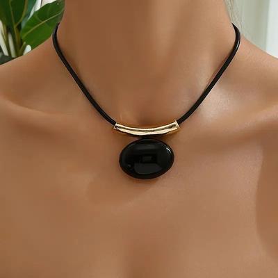 Fashion Oval Pendant Necklace For Women Ladies