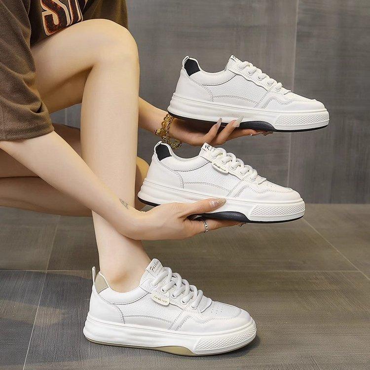 Thick-soled fashion versatile little white shoes women's 2025 autumn new versatile leather surface casual sports low-top board shoes ins